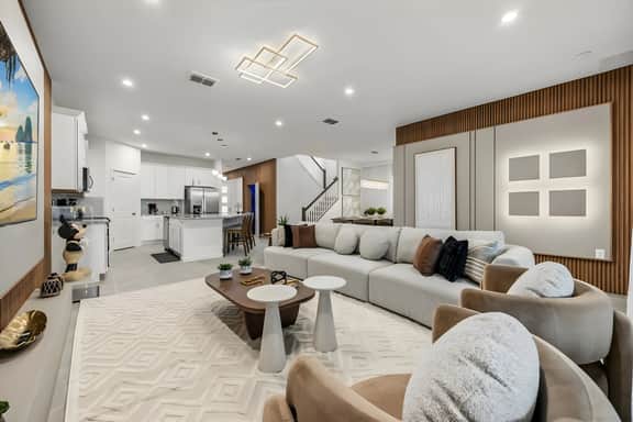 8 Bedrooms / 6 Bathrooms / Solara (9108DP)