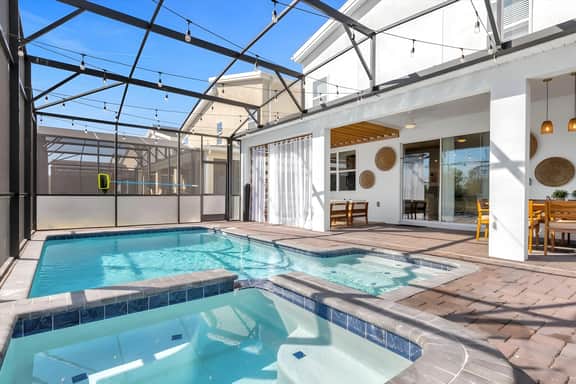 9 Bedroom/ 5 Bathroom Storey Lake (4276 PW)