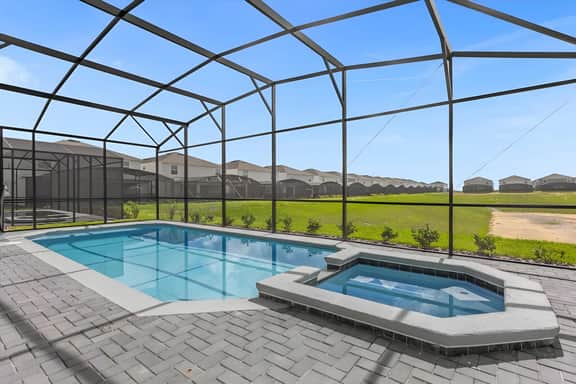 10 Bedroom/ 8 Bathroom Windsor Island (3100 MD)
