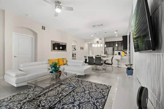 2 Bedrooms/ 2 Bathrooms/ Champions Gate (1143DL)
