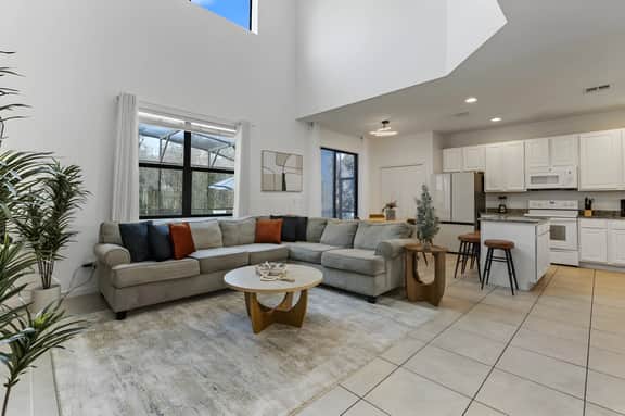 6 Bedrooms/ 5.5 Bathrooms/ Veranda Palms (2626 TW)