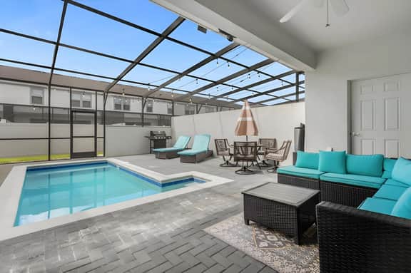 5 Bedroom/ 4.5 Baths/ Windsor Westside (2424 TD)