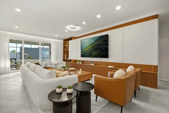 10 Bedrooms / 8 Bathrooms / Windsor Cay (16203CC)