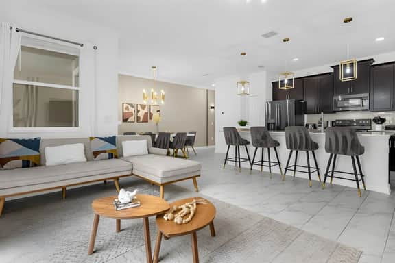 4 Bedrooms/ 3 Bathrooms/ Storey Lake (4257 PD)