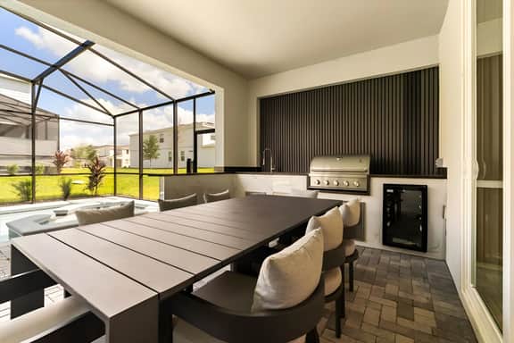 7 Bedrooms / 5.5 Bathrooms / Windsor Cay (15898CC)