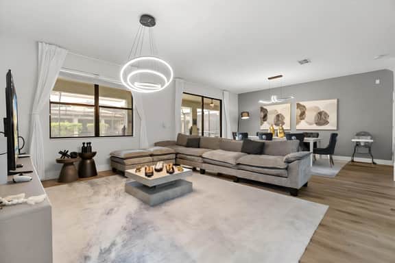 9 Bedrooms / 5 Bathrooms / Champions Gate (1435MV)