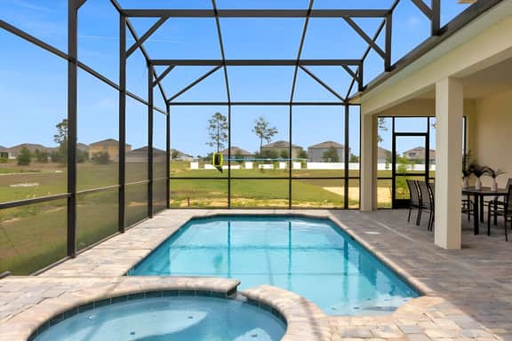 9 Bedrooms / 6.5 Bathrooms / Solara (9123 TW)