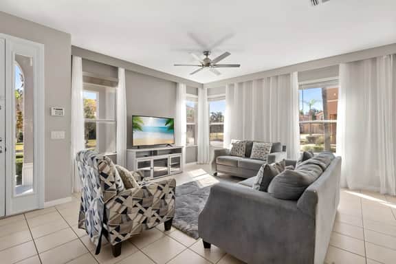 6 Bedrooms / 5.5 Bathrooms / Bella Vida (4529SS)