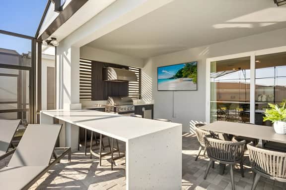10 Bedrooms / 9 Bathrooms / Windsor Cay (16215CC)