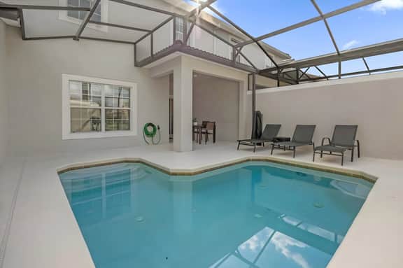 4 Bedrooms/ 5 Bathrooms/ Champions (1601 MV)