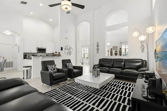 4 Bedrooms/ 3 Bathrooms/ Solterra (4083 OD)