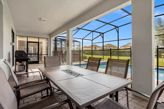 5 Bedrooms/ 4.5 Bathrooms/ Champions Gate(1404 MV)
