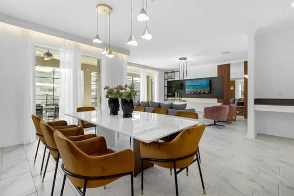 6 Bedroom/ 5 Bathroom Storey Lake (4366 RS)
