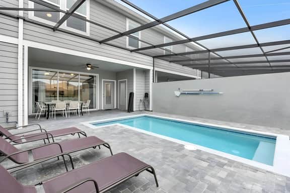 5 Bedrooms/ 4.5 Bathrooms/ Solterra (7542 OS)
