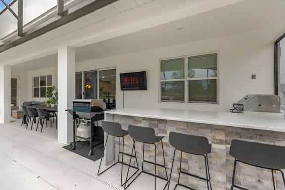 15 Bedrooms/15.5 Bathrooms/ Veranda Palms (2441SD)