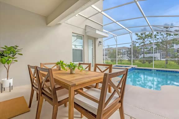 5 Bedrooms/ 5 Bathrooms/ Champions Gate (571 SB)