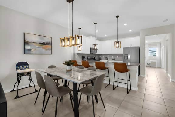 3 Bedrooms / 2 Bathrooms / Champions Gate (1163DL)