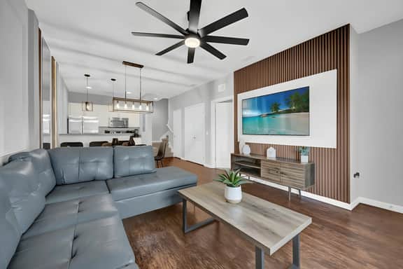 3 Bedrooms / 2 Bathrooms / West Lucaya (8982SP)