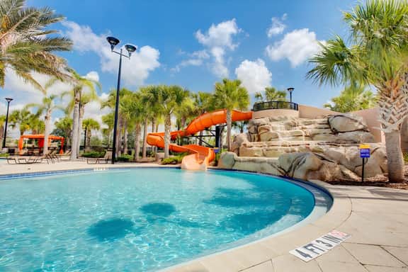 5 Bedrooms / 4.5 Bathrooms / Solterra (7432 OL)