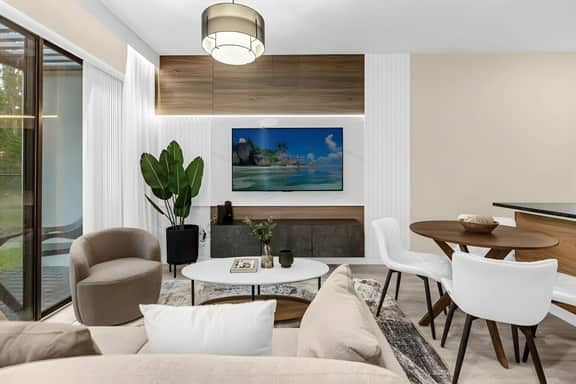 3 Bedrooms/ 3 Baths/ The Hub At Westside (3205TT)