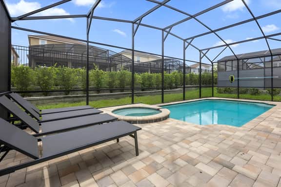 9 Bedrooms / 6.5 Bathrooms / Solara (1860 SP)