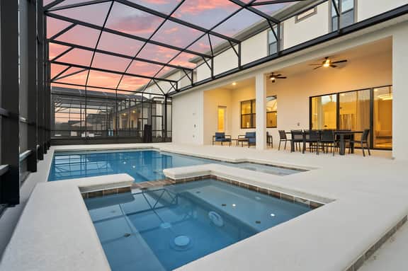 15 Bedrooms / 16.5 Bathrooms / Sonoma (4071SB)