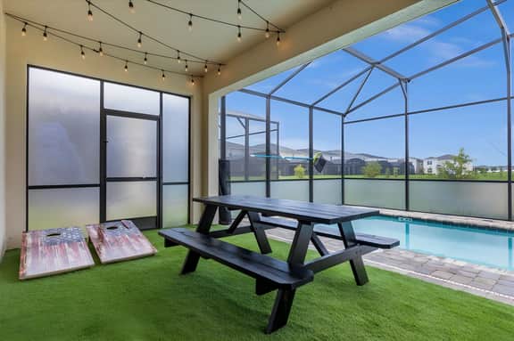 9 Bedrooms/ 6.5 Bathrooms/Solara Resort  (9113CR)