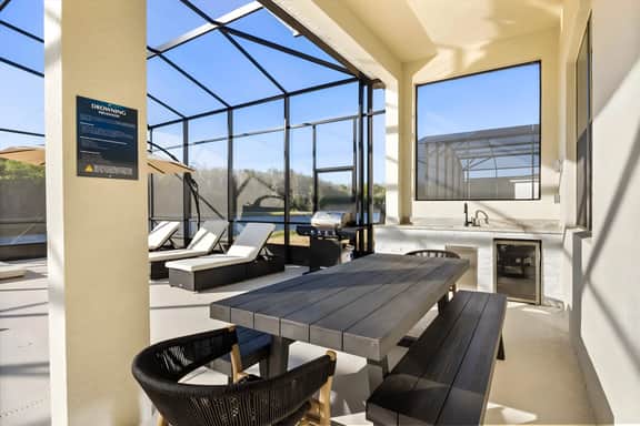 15 Bedrooms / 16.5 Bathrooms / Sonoma (4061SB)