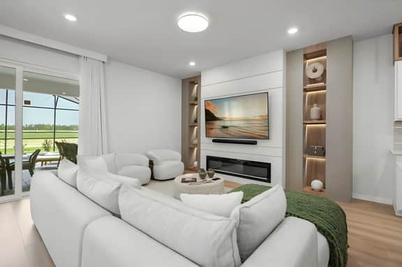 10 Bedrooms / 8 Bathrooms / Windsor Cay (16005CC)