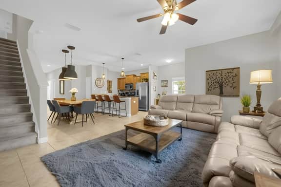 5 Bedrooms/ 4 Bathrooms/ Storey Lake (4899 CT)