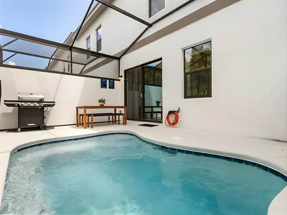 5 Bedrooms/ 5.5 Baths/ Paradiso Grande (10335 ET)