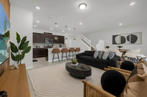 5 Bedrooms / 4.5 Bathrooms / Windsor Cay (1288BI)