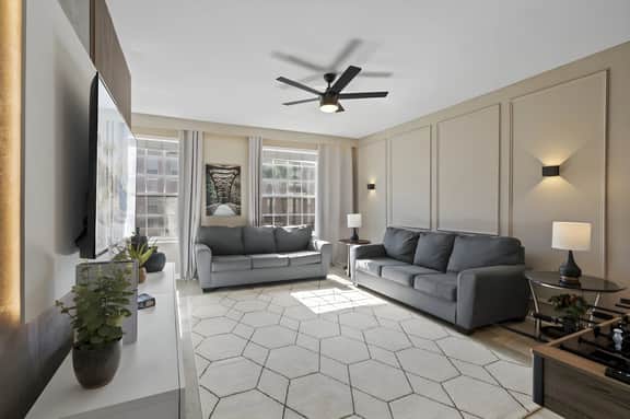 3 Bedrooms/ 3.5 Bathrooms/ Vista Cay (4845-148)