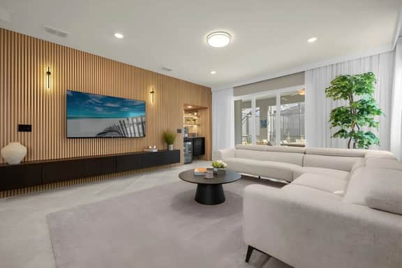 7 Bedrooms / 5.5 Bathrooms / Windsor Cay (15983SC)