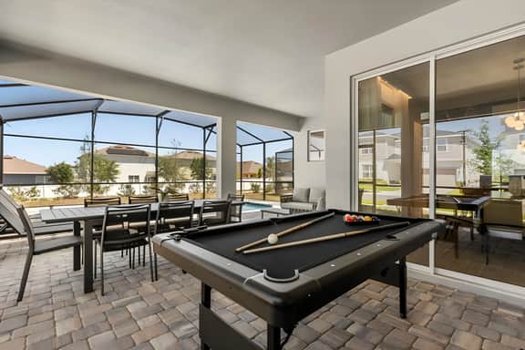 7 Bedrooms / 4.5 Bathrooms / Solara (2347CS)