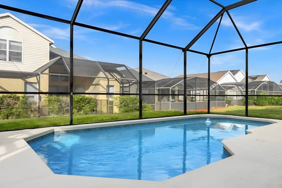 5 Bedrooms / 3.5 Bathrooms / Windsor Palms (8017 KP)
