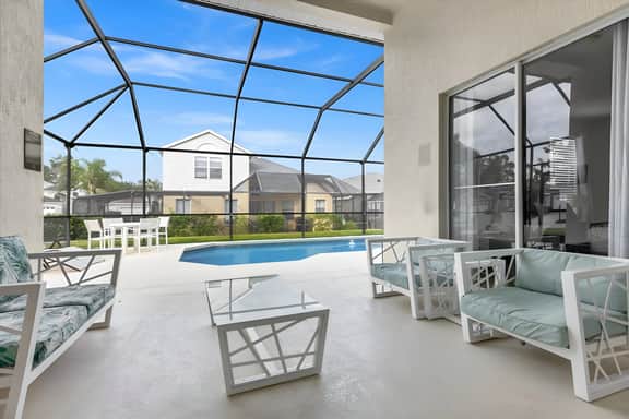 5 Bedrooms / 3.5 Bathrooms / Windsor Palms (8017 KP)