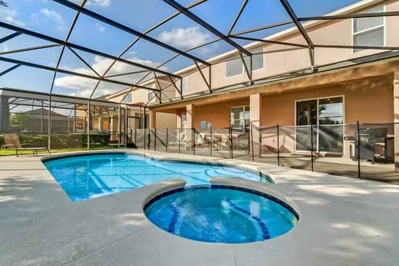 6 Bedrooms / 4 Bathrooms / Veranda Palms (4457 NP)