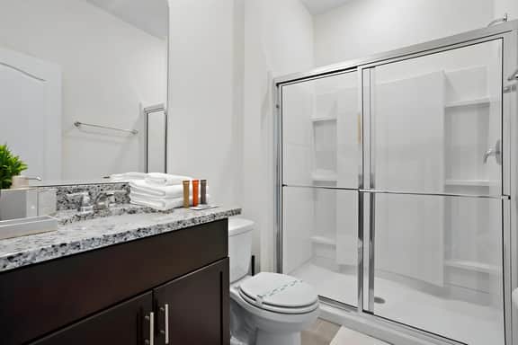 6 Bedrooms/ 5.5 Bathrooms Solterra (7623 OL)