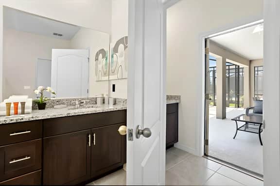 6 Bedrooms/ 5.5 Bathrooms Solterra (7623 OL)