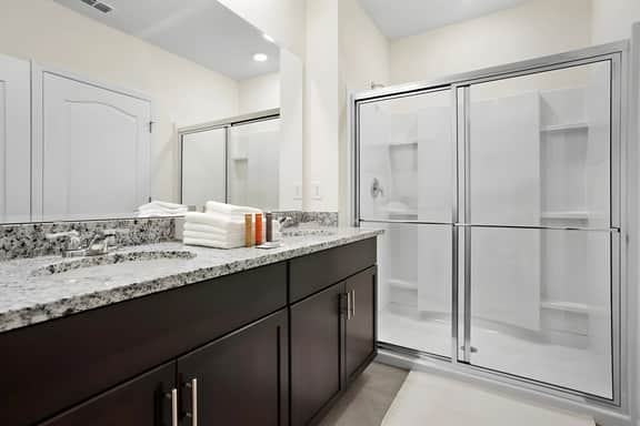 6 Bedrooms/ 5.5 Bathrooms Solterra (7623 OL)