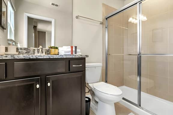 7 Bedrooms/ 5.5 Baths/ Windsor Island (3841 LA)