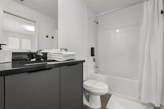 3 Bedrooms/3 Baths/ Hub Westside Reserve (8792PD)
