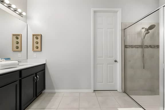 9 Bedrooms/ 6.5 Bathrooms/ Solara (1829CV)