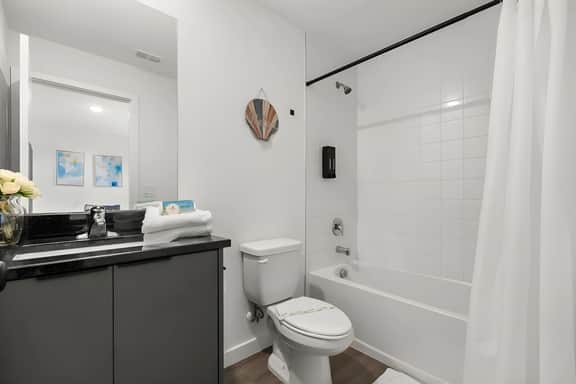 3 Bedrooms/ 3 Baths/ Hub Westside Reserve (8781ZD)