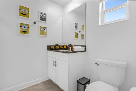 5 Bedrooms/ 4 Bathrooms/ Storey Lake (4411 SL)