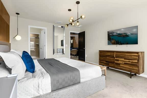 5 Bedroom/ 4.5 Bathroom/ Windsor Island (3822LA)