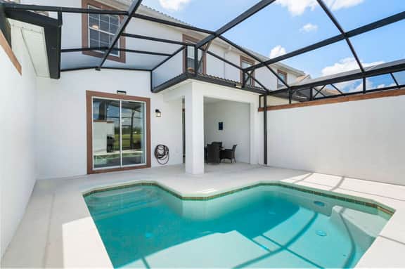 4 Bedrooms / 3 Bathrooms / Champions Gate (8967 SD)