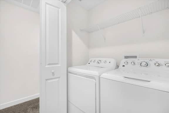 4 Bedrooms/ 3 Bathrooms/ Champions gate (8985 SD)