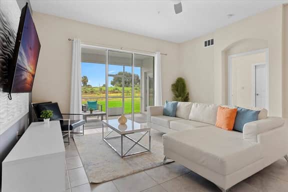 2 Bedrooms/ 2 Bathrooms/ Champions Gate (897 OA)